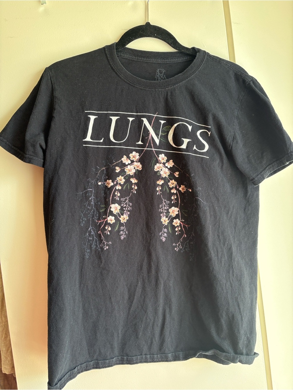 FLORENCE AND THE MACHINE CONCERT Black Short-Sleeve Floral 'LUNGS' Graphic Tee